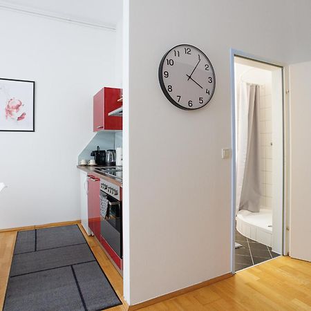 #29 Heaven Messe/Prater Appartement Wenen Buitenkant foto