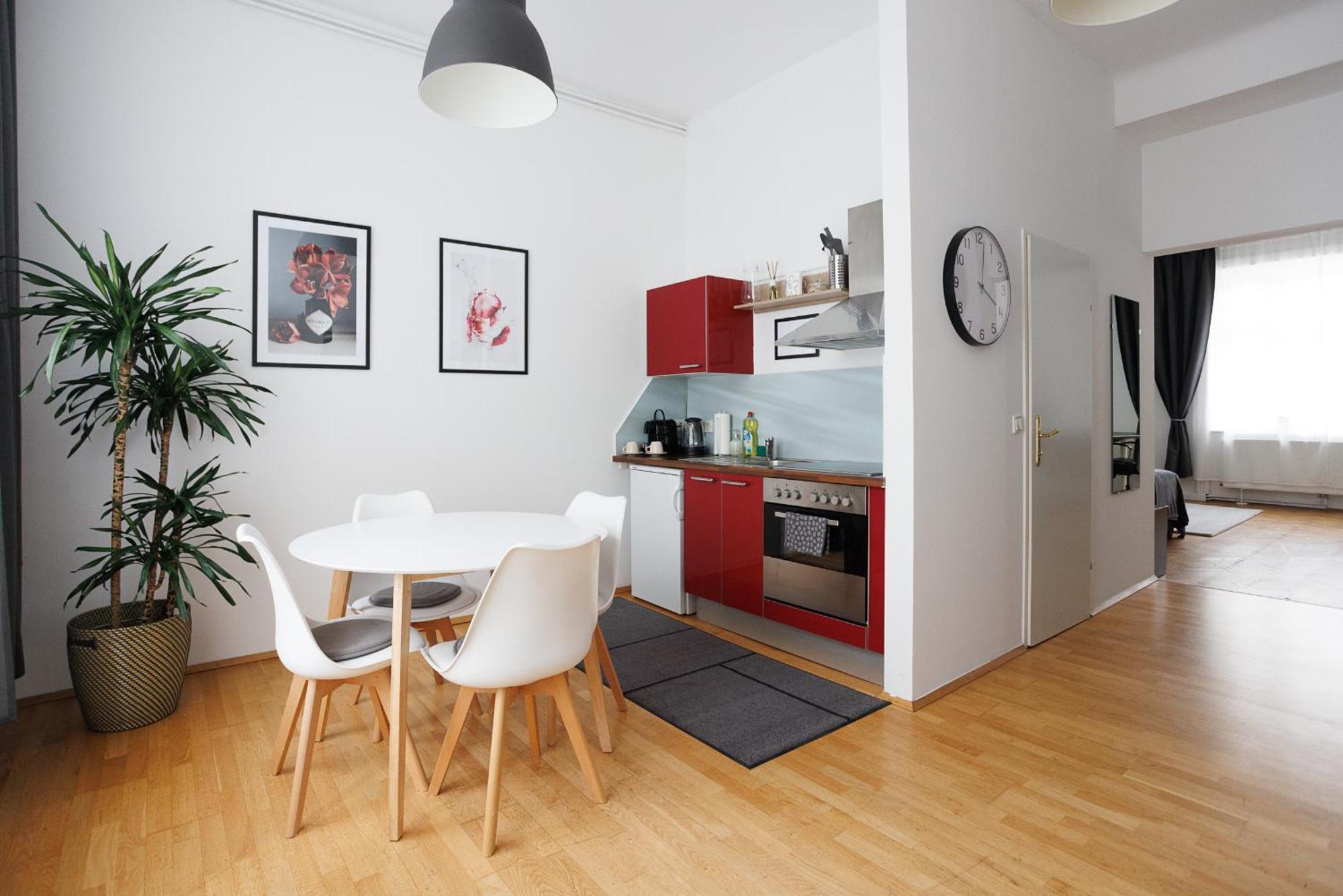 #29 Heaven Messe/Prater Appartement Wenen Buitenkant foto